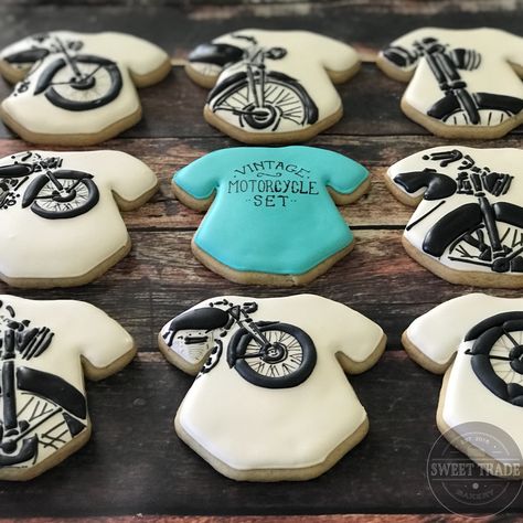 Motorcycle Cookies Decorated, Gender Reveal Biker Theme, Biker Baby Shower Ideas, Motocross Baby Shower Ideas, Motorcycle Themed Baby Shower Ideas, Motorcycle Cookies, Motorcycle Baby Shower Ideas, Dirtbike Baby Shower Theme, Harley Davidson Baby Shower