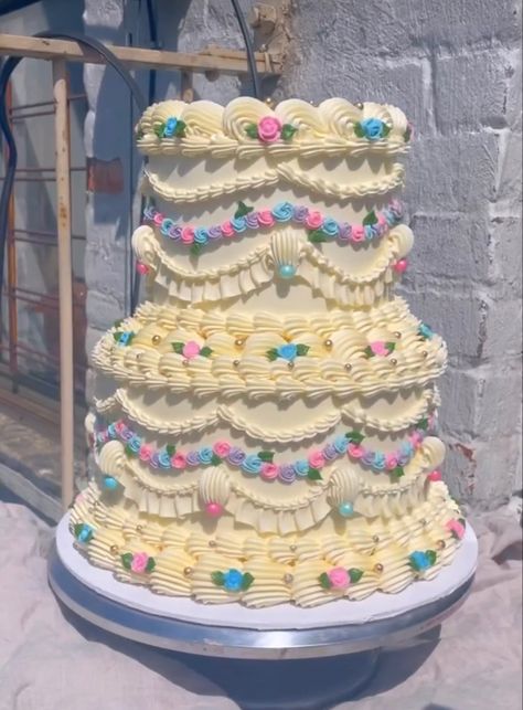 Wedding Cake 80s, Retro Cake 80's, 80s Wedding Cake, 90s Wedding Cake, 60s Cake, 1980s Cake, 80s Cake, Cake Styles, Retro Cake