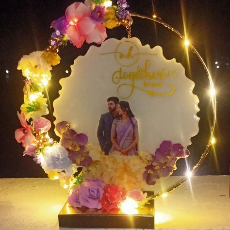 Most beautiful wedding gift 😍🎁 DM to surprise your friends today😍 Do follow @maruthiresinarts #resin #resinart #resinarterode #cbe #wedding #marriage #husbandwife #weddinggift #gift #giftforher #giftforhim #newlyengaged #Newlyweds #newlymarried Wedding Gift For Friend Marriage, Wedding Gift For Friend, Wedding Gifts For Friends, Most Beautiful Wedding, Newly Married, Newly Engaged, Gift For Friend, Best Friend Gifts, Resin Art