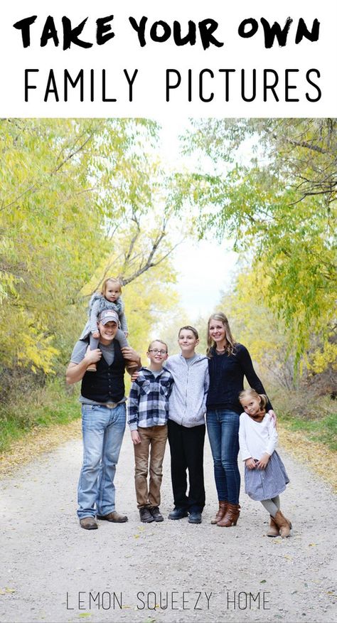 Tips for Taking Your Own Family Pictures // Lemon Squeezy Home Taking Your Own Family Photos, Easy Holiday Photo Ideas, How To Take Good Family Pictures, Tips For Taking Your Own Family Photos, Taking Family Pictures Yourself, Call Family Pictures, How To Take Family Photos Yourself, Diy Family Pictures At Home, Family Photos With Iphone