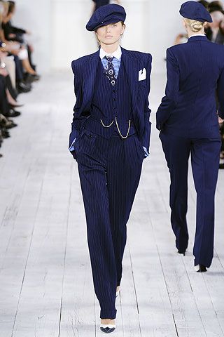 Women in men's tailored suiting. It reminds me of the zuit suit. Dandy Look, Women In Suits, Woman In Suit, Dandy Style, Tomboy Fashion, Tailored Suits, Menswear Inspired, Suit Fashion, Look Fashion