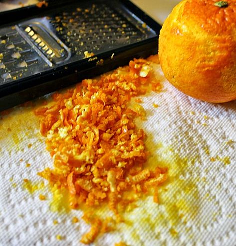 Orange Peel Recipes, Orange Soap Recipe, Soap Diy Recipes, Orange Clove Soap, Diy Soap Ideas, Orange Peel Recipe, Natural Shampoo Recipes, Homemade Liquid Soap, Stained Hands