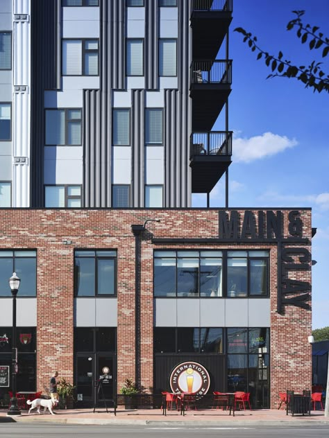 Red Brick Building Exterior, Clay Smith, Nyc Architecture, Hotel Design Architecture, Hostels Design, Retail Facade, Factory Interior, Mix Use Building, Brick Architecture