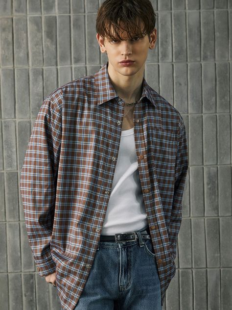 This is a comfortable and casual shirt jacket that is made out of sturdy polyester and rayon blend fabric. With a minimal yet unique design with simple wide collar, oversized silhouette, and cuffs that resemble the jacket design, it gives a casual and cozy look. - Oversized silhouette- High density fabric with some elasticity- Wide collar- Front pocket detail Men’s Fashion Flannel, Checkered Shirt Outfit Mens, Dress Shirt Outfit Men, Oversized Dress Shirt Outfit, Vintage Male Fashion, Checkered Shirt Outfit, Alternative Fashion Men, Oversized Shirt Men, Ted Mosby