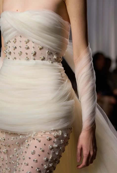 spring 2024 couture favorites - by Haley Overton Couture 2024, Giambattista Valli, Vogue Runway, Spring 2024, Vogue, Internet, Couture, Tumblr, White