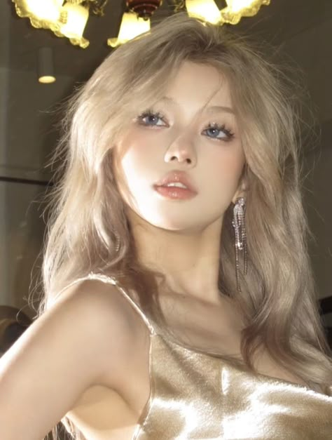 Douyin Makeup Blonde Hair, Pretty Blonde Model, Blonde Hair With Pale Skin, Blonde Ethereal, Blonde Korean Girl, Blonde Hair On Asian Women, Asian Blue Eyes, German Woman Beautiful, Face Claims Female Blonde