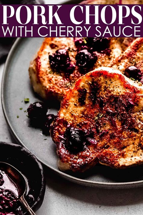 These Pork Chops with Cherry Sauce are so delicious! This amazing dinner will be on your table in just 30 minutes. // cherry balsamic sauce Pork Chop Sauce, Slow Cooker Bolognese Sauce, Balsamic Pork Chops, Balsamic Sauce, Cherry Tomato Salad, Pork Sauce, Glazed Pork Chops, Cherry Sauce, Juicy Pork Chops