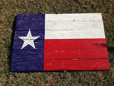 Wood Texas Flag, Paint Stick Crafts, Texas Crafts, Pallet Flag, Texas Theme, Flag Diy, Texas Decor, Usa Decor, Crackle Painting