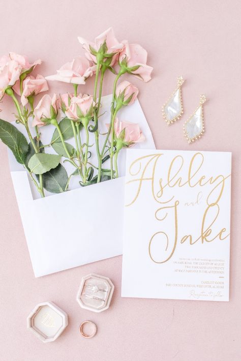 Check out these jaw-dropping blush pink wedding details for Ashley & Jake's Summer wedding. From the mix-metal white and rose gold wedding rings to the pink badgley mishka wedding shoes it's all stunning. Our bride, Ashley, even designed her own white and gold wedding invitations that looked so good next to her dangly Kendra Scott earrings, man did it look good! We haven't even mentioned the blush Mrs. Box! See more of this real Birmingham, Alabama wedding at Camelot Manor on the blog! #wedding Camelot Manor, White And Gold Wedding Invitations, White And Rose Gold Wedding, Pink Wedding Details, Rose Gold Wedding Rings, Blush Pink Wedding, Alabama Wedding, Wedding Details Photography, Alabama Weddings