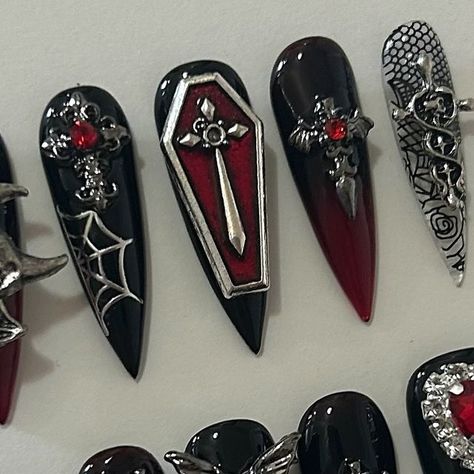 GlamGoth Nails on Instagram: "NOT AVAILABLE 🖤❤️  #nails #pressons #pressonnails #pressonsforsale #pressonnailsforsale #longnails #blacknails #rednails #chromenails #nailart #nailaddict #nailaddiction #victoriangothic #victoriangothicnails #gothnails #gothicnails #nailsofinstagram #nailsofig #nailsnailsnails #goth #gothic #gothaesthetic #gothicaesthetic #lacenails #nailsart #glamgoth #glamgothnails" Goth Nails Art, 3d Goth Nails, Victorian Goth Nails, Grave Nails, Trad Goth Nails, Gothic Nail Art Short, Goth Coffin Nails, Vampire Inspired Nails, Red Goth Nails