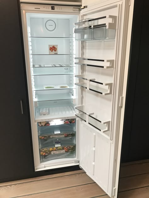 Liebherr BioFresh Empty Fridge For Client, Foodstuffs In Fridge, Empty Fridge Meals, Foodstuffs Format, Scam Pictures, Empty Kitchen, Homemade Floor Cleaners, Empty Fridge, Cash App Gift Card