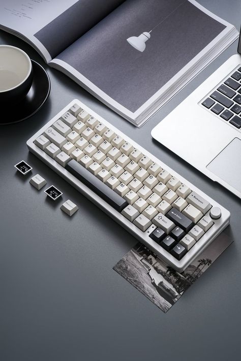 【66 Keys+One Multi-function Knob 65% Layout】YUNZII AL66 custom triple modes mechanical keyboard is compact 65% layout with 66 keys and 1 metal function knob.The knob can adjust the RGB modes, brightness and volume.This compact wireless gaming keyboard's frees up desk space for mouse and still includes function keys, arrows, and numberals that you need for typing. Rgb Keyboard, Van Life Diy, Gaming Keyboard, Retro Wallpaper, Mechanical Keyboard, Keyboard, Mac, Gaming, Milk