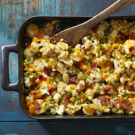 You'll never want to eat roasted cauliflower any other way once you try this tasty recipe. Bacon, sour cream and sharp Cheddar cheese coat good-for-you cauliflower in deliciousness for an easy side that will make everyone actually want to eat their vegetables. Low Calorie Dinner Sides, Low Fat High Fiber Recipes, High Fiber Recipes, Pot Luck Dishes Easy, Cauliflower Parmesan, Keto Veggies, Veggie Mains, Cauliflower Casserole Recipes, Loaded Cauliflower Casserole