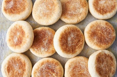 Baked English Muffins, Gluten Free Crumpets, Sourdough English Muffins, English Muffin Recipes, Homemade English Muffins, King Arthur Baking, Gluten Free Sourdough, Roi Arthur, Griddle Cooking