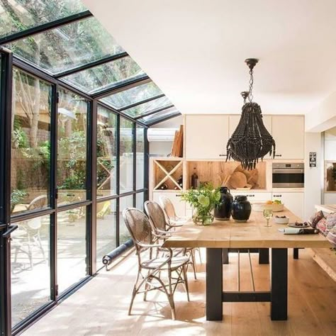 Conservatory Kitchen, Garden Room Extensions, Room Extensions, Glass Extension, Sunroom Designs, Casa Country, Glass Room, House Extension Design, Glass Walls