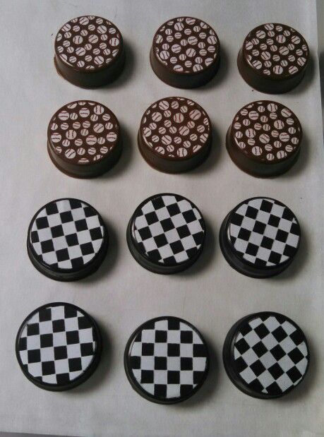 Checkered flag and baseball oreos Checkered Cake Pops, Checkered Cake, Checkered Flag, Cake Pops, Oreo, Cake