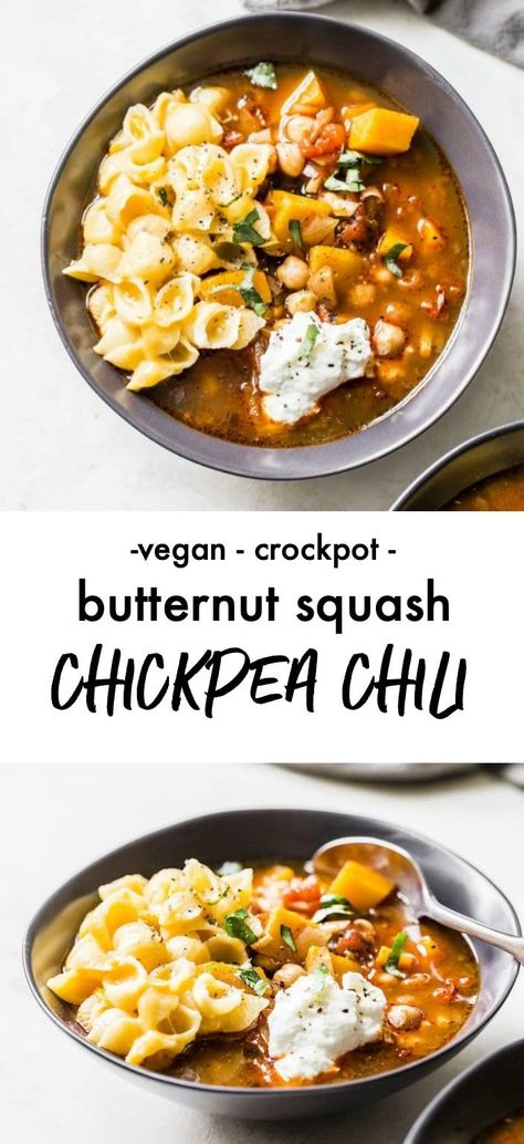 This vegan-friendly chickpea chili is loaded with veggies and protein and can easily be made in the crockpot for a no-fuss meal! #chili #vegan Crockpot Fajitas, Chia Pudding Vegan, Chili Spaghetti, Chili Vegan, Vegan Crockpot Recipes, Chickpea Chili, Vegan Crockpot, Vegetarian Crockpot Recipes, Vegan Chili