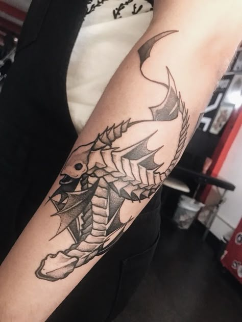 Hunter x hunter tattoo Nen Fish Tattoo Hxh, Nen Fish Hxh, Hunger X Hunter Tattoo, Chrollo Tattoo Ideas, Chrollo Lucifer Tattoo, Sick Tattoos For Guys, Hunter X Hunter Tattoo Design, Chrollo Tattoo, Hunter Hunter Tattoo