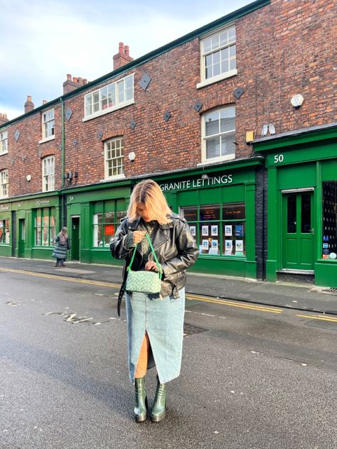 Green Coach Shoulder Bag For Errands, Designer Green Coach Bag, Green Coach Bag With Detachable Strap, Midi Skirt Styling, Green Textured Leather Coach Bag, Denim Midi Skirt Outfit, Green Era, Green Coach Bags With Silver-tone Hardware, Skirt Styling