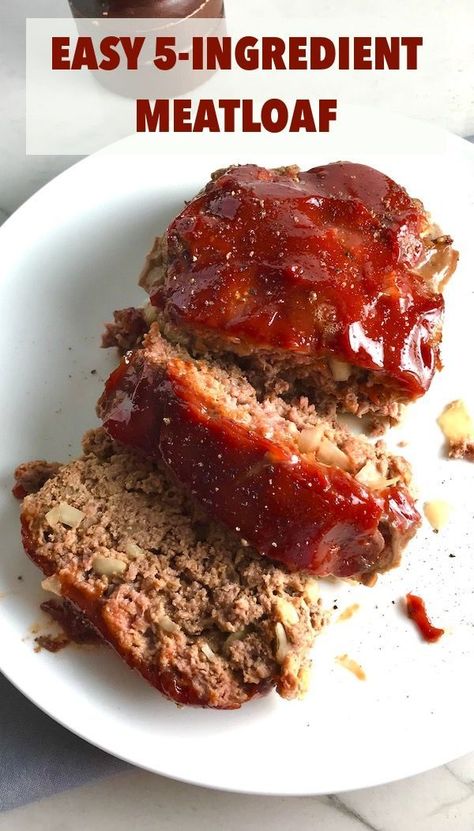 Coming into the busy holiday, this is the perfect EASY GO-TO Family Dinner! This Easy 5-Ingredient Meatloaf is loaded with flavor, but only a few ingredients!  It's gluten free and so moist because it replaces breadcrumbs with parmesan cheese for an incredible texture and taste!  You can make ahead and freeze too.  #meatloaf #comfortfood #easydinner #dinner #familydinner #glutenfree #winterrecipes #fallrecipes #beef #dinnerideas Easy Bread Crumbs, Quick Meatloaf, Quick Meatloaf Recipes, Easiest Dinner, Homemade Meatloaf, Classic Meatloaf Recipe, Good Meatloaf Recipe, Classic Meatloaf, Cookies Gluten Free