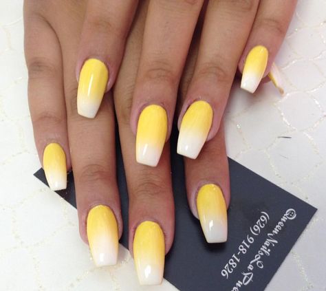 Lemon Ombre Nails, Nail Ideas Ambre, Yellow Nails With White Tips, Yellow And White Ombre Nails, Yellow And White French Tip Nails, White And Yellow Nails Ideas, Yellow And White Nails Design, Orange And Yellow Ombre Nails, Nails Yellow And White