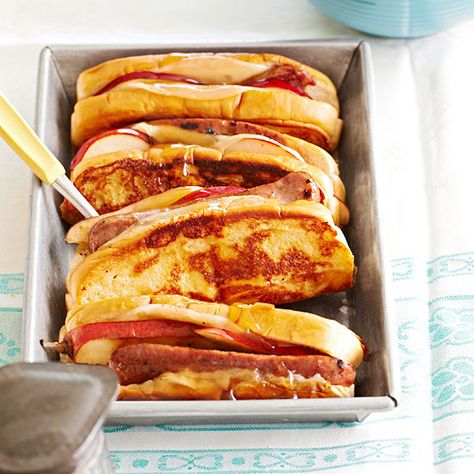 Pear and Provolone Stuffed French Toast Breakfast Dogs, Breakfast Tailgate, Awesome French Toast Recipe, Breakfast Sandwich Recipes, Breakfast Casseroles, Breakfast Goodies, Grab And Go Breakfast, Hot Dog Recipes, Brunch Dishes