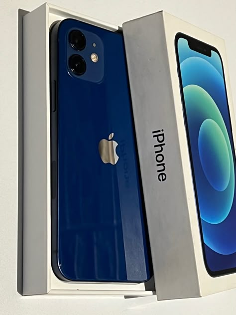 Iphone 12 Blue, Free Iphone Giveaway, Apple Headphone, Get Free Iphone, Future Apartment Decor, Iphone Obsession, Apple Laptop, Iphone Pro, Stranger Things Wallpaper