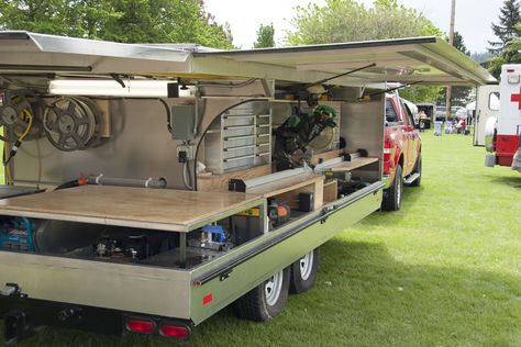 Ron Paulk's "winged" tool trailer. Brought to you by JustinCaseDeck.com Ron Paulk, Paulk Workbench, Tool Trailer, Work Trailer, Mobile Workshop, Trailer Storage, Trailer Diy, Custom Trailers, Shop Storage