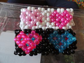 Ooh Piece of Kandi: How To Make: Heart XBase Cuff Pony Bead Jewelry, Scene Kandi, Kandi Cuff Patterns, Kandi Beads, Kandi Necklace, Pony Bead Projects, Kandi Inspo, Diy Kandi Bracelets, Kandi Cuffs