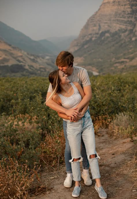 Couple Poses Ideas Instagram, Cute Photo Ideas For Boyfriend, Cute Couple Poses Funny, Couple Poses Instagram Photo Ideas, Sitting Casual Pose, Couples Photoshoot Ideas Outdoors Fun, Couple Photo Poses In Goa, Instagram Poses For Couples, Casual Couple Poses Instagram