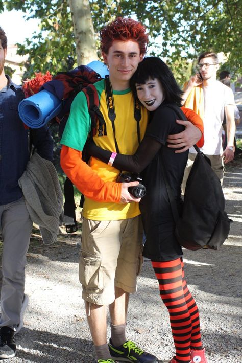 DIY Hotel Transylvania Jonathan & Mavis Halloween Couple Costume Idea 2 Diy Hotel Transylvania Costumes, Jonathan And Mavis Costume, Mavis Makeup Hotel Transylvania, Mavis Halloween Costume, Mavis Makeup, Mavis Hotel Transylvania Costume, Hotel Transylvania Jonathan, Mavis Costume, Hotel Transylvania Mavis