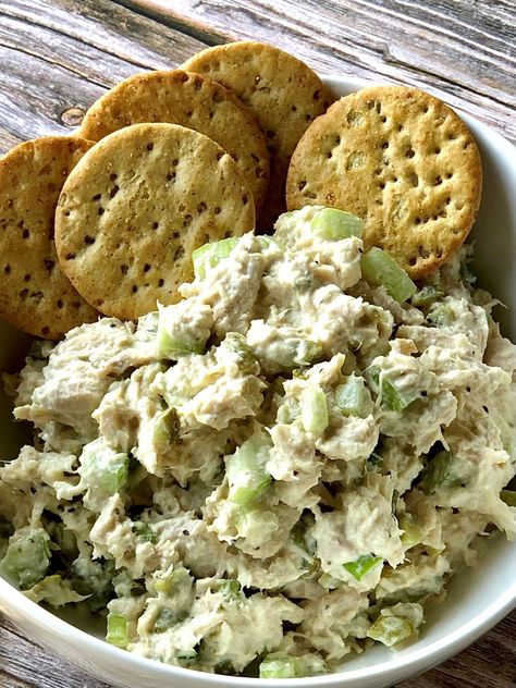 Tuna Salad On Crackers, Tuna Salad Crackers, Tuna Salad With Crackers, Tuna Salad And Crackers, Tuna And Crackers, The Best Tuna Salad, Couples Fitness, Grain Crackers, Best Tuna Salad