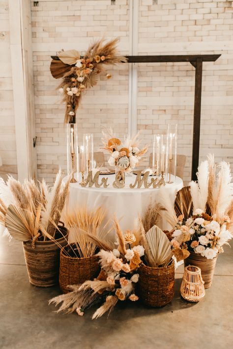 Boho wedding, boho sweetheart table, pampas grass, boho flowers, boho wedding decor Wedding Centerpieces Bride And Groom Table, Boho Bridal Party Table, Cake Table Boho Wedding, Bride And Groom Table Pampas, Pampas Grass Table Setting, Boho Bridal Table Decor, Boho Industrial Wedding Decor, Boho Wedding Tablescape Round, Boho Wedding Cake Table Decor