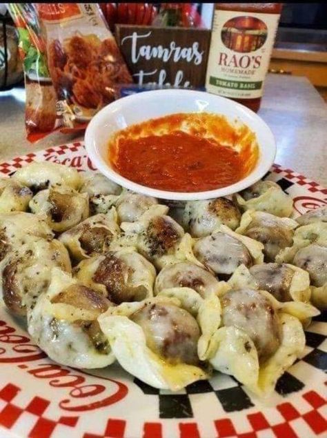 Keto & Low Carb (Easy Recipes) | Keto Mock Ravioli I love this quick & easy recipe and it’s a treat for Beginners... Mock Ravioli Recipe, Mock Ravioli, Keto Meatballs, Low Carb Marinara, Free Keto Meal Plan, Low Carb Easy, Ravioli Recipe, Low Carb Sauces, Provolone Cheese