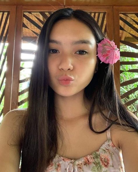 Francine Diaz, Jorja Smith, Bare Face, Instagram Photo Inspiration, Life Is Strange, Girl Face, Old Photos, Photo Inspiration, Philippines