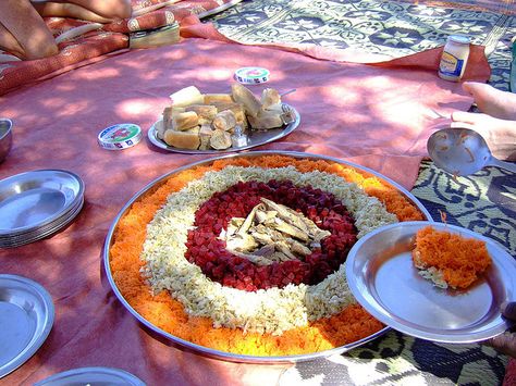 mauritanian salad by John Spooner Desert Picnic, Picnic Photos, Tasty Sandwiches, Butter Lettuce, Picnic Inspiration, Picnic Lunch, Summer Picnics, Family Fun Day, Picnic Lunches