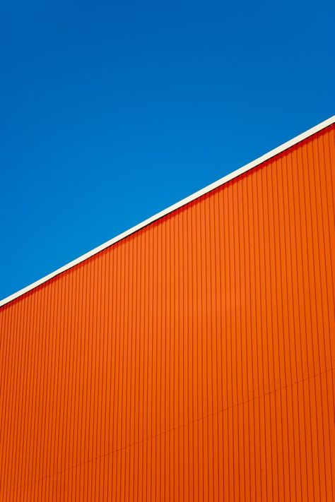 "Sandwiches cut diagonally just taste better" - DARK MAVIS - (Diagonal pieces of Sky and Buildings) Pop Art Minimalist, Saturated Color Palette, Modern Post, Sunset Color, Minimal Photo, Minimal Photography, Palette Inspiration, The Blue Sky, Orange Walls