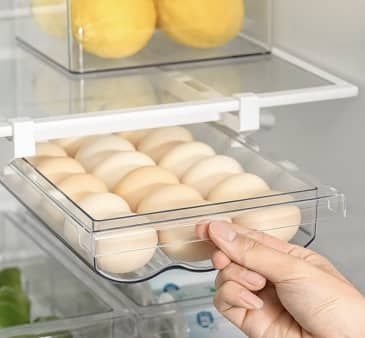 Writing Hobby, Fridge Drawers, Home Pantry, Fridge Organizer, Organize Kitchen, Clear Plastic Containers, Pantry Fridge, Fridge Shelves, Egg Container