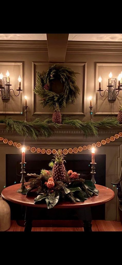 British Colonial Christmas Decor, Colonial Christmas Decor, Colonial Christmas Decorating, Primitive Fireplace, Colonial Williamsburg Christmas, Vintage Inspired Christmas Decor, Williamsburg Christmas, Fashion Christmas Tree, Celtic Christmas