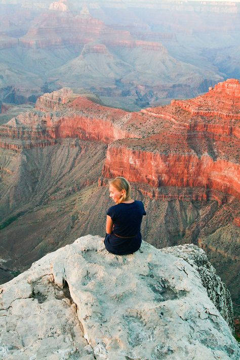 Traveling with friends)) Grand Canyon Outfit, Hiking Poses, Grand Canyon Photography, Grand Canyon Pictures, Grand Canyon Vacation, Arizona Aesthetic, Road Trip Photography, Arizona Road Trip, Hiking Pictures