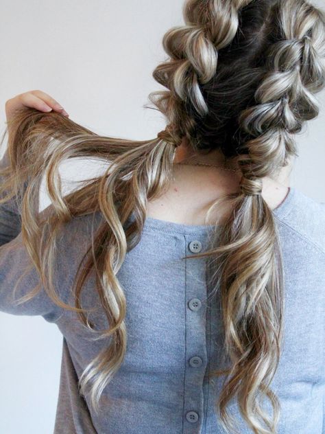 Oversized Pigtails Pull Through Braid Pigtails, Curly Hair White Girl, Braid Pigtails, Pull Through Braid, Cute Simple Hairstyles, Pigtail Braids, Athletic Hairstyles, Natural Hair Styles Easy, Hairstyles For Curly Hair