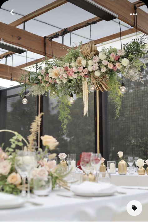 Hanging Plant Ideas, Ambience Decor, Hanging Flower Arrangements, Hanging Centerpiece, Dining Area Decor, Flower Ceiling, Flower Hanging, Flower Chandelier, Garden Decor Ideas