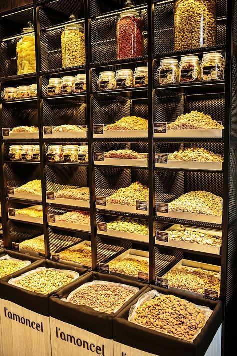 Nut Store, Bulk Store, Grain Store, Bakery Design Interior, Grocery Store Design, Supermarket Design, Food Retail, Spice Shop, Fruit Shop