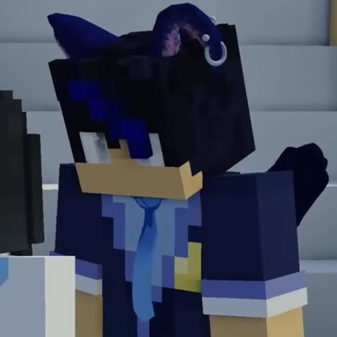 aphmau is bout to punch him 😢 Aphmau Ein, Phoenix Drop High, Aphmau Wallpaper, Aphmau Memes, Aphmau Pictures, Aphmau And Aaron, Aphmau Characters, Inner Demons, Dad Son