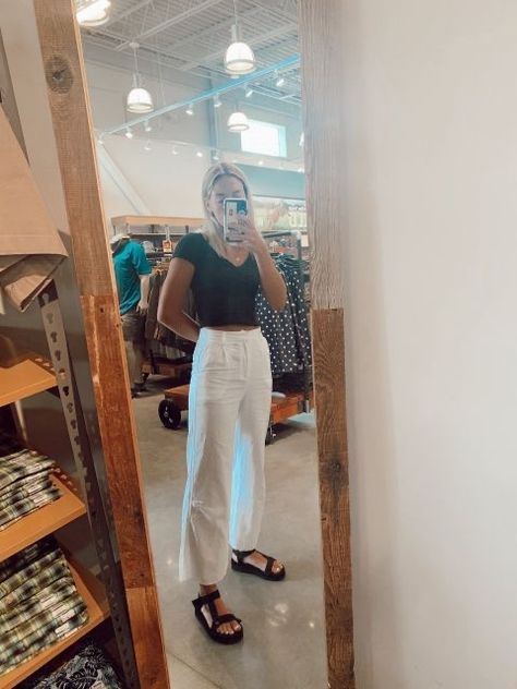 Tevas Outfit, Granola Girl Aesthetic Outfits, Granola Girl Outfits, Granola Girl, Edgy Outfits, Outfits Casuales, Aesthetic Outfits, Cute Casual Outfits, Granola