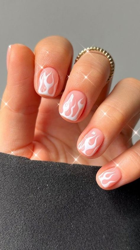 Guitar Nails Design, Guitar Nails, Summer Nails White, Summer French Tip Nails, Summer Nails Bright, Flame Nails, Flame Nail Art, Trend Nails, Minimal Nails Art