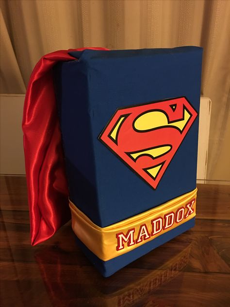 Superman Valentine Box Superman Valentine Box Ideas, Super Hero Valentine Box Ideas, Superhero Valentines Boxes, Spiderman Valentine Box Ideas, Super Hero Valentines, Valentines Day Box Ideas, Valentines Box Ideas, Batman Valentines, Superhero Valentines