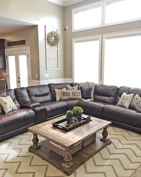 218 Likes, 21 Comments - 〰S H A N E L L〰 (@shanellnicolestyle) on Instagram: “The week is halfway over and and I'm frantically trying to get everything ready for a baby shower…” Sectional Rug, Farmhouse Living Room Sofas, Comfortable Sectional Sofa, Cozy Farmhouse Living Room, Leather Couches Living Room, Furnitur Ruang Keluarga, Comfortable Sectional, Recliner Couch, Sofa L