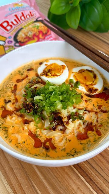 Kewpie Mayo Ramen, Buldak Ramen Carbonara, Creamy Ramen Recipe, Mayo Ramen, Ramen Carbonara, Ramen Easy, Diy Ramen, Ramen At Home, Buldak Ramen