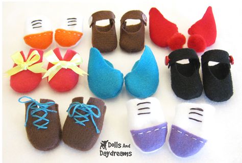 lots of doll shoes! | by Dolls And Daydreams Doll Softie, Dolls And Daydreams, Trendy Toys, Dolls Shoes, Softie Pattern, Shoes Diy, Dress Up Dolls, Shoe Pattern, Sewing Dolls